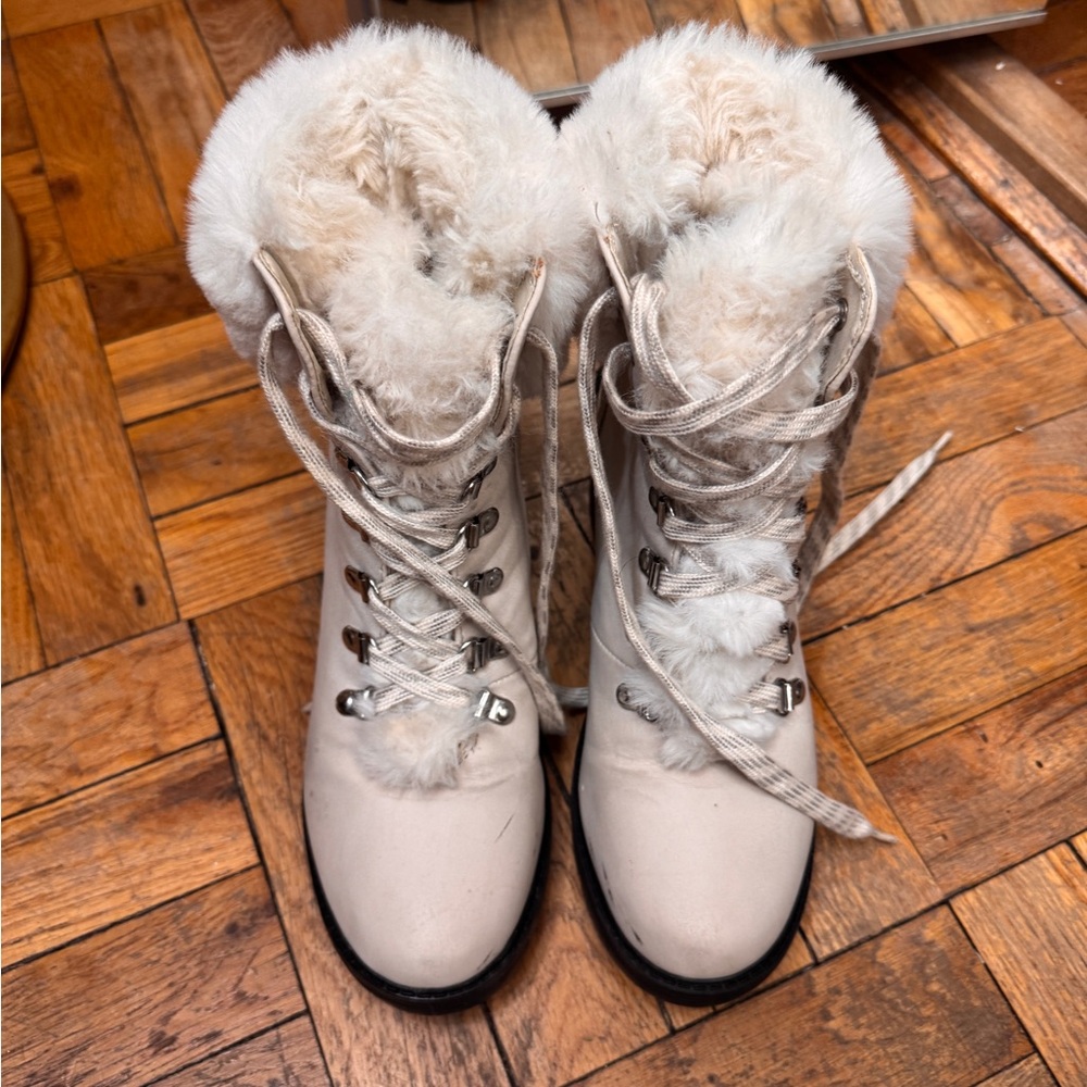 Women's Cream Fur-Lined Boots